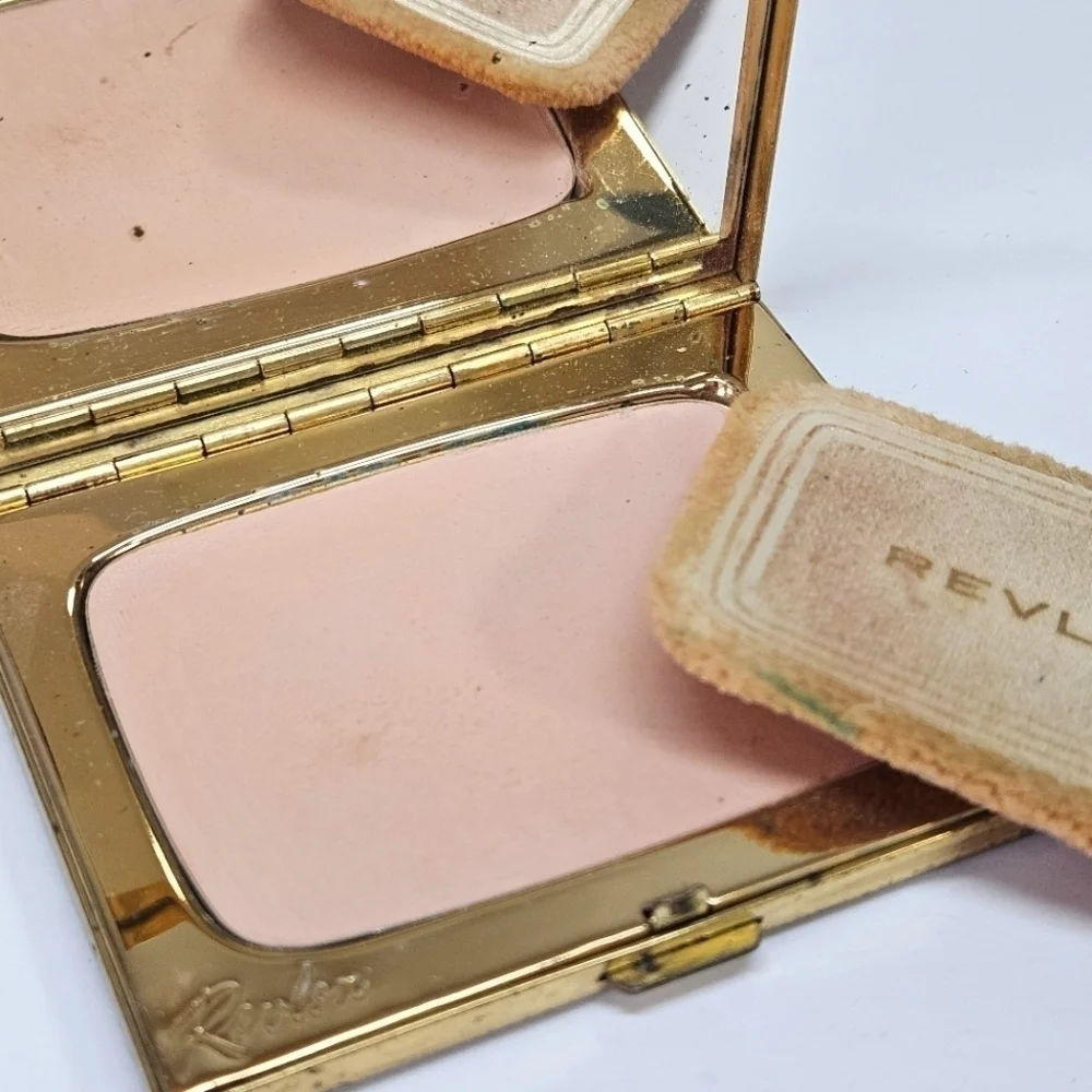 VINTAGE Revlon Love Pat Misty Rose Gold-Tone Rectangle Compact Puff